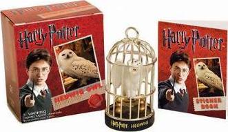 Harry Potter: Hedwig Owl Kit and Sticker Book